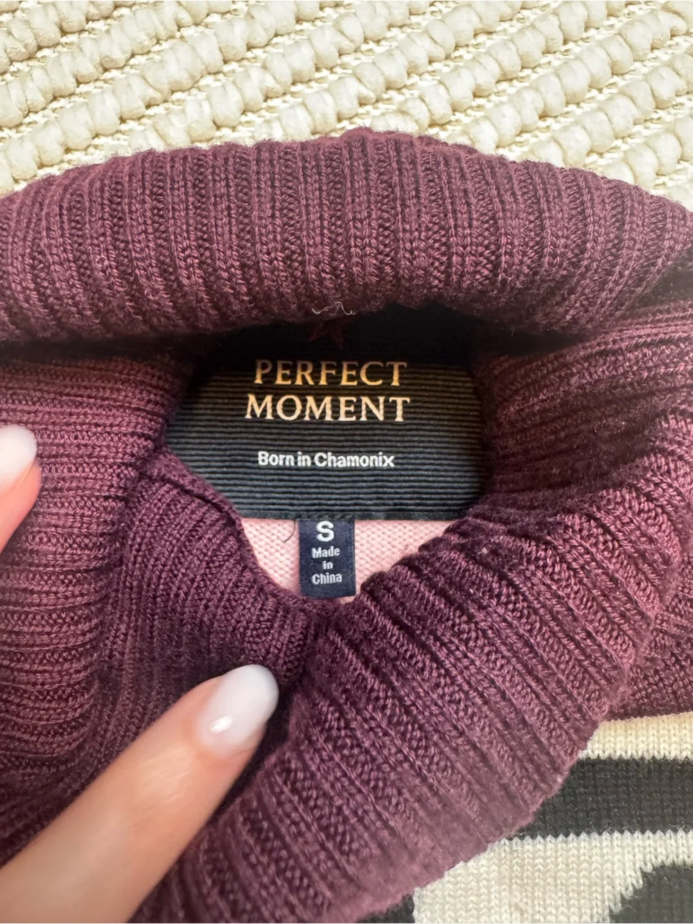 Perfect Moment Apres Ski Sweater Small Merino Wool Base Layer Pink White Maroon
